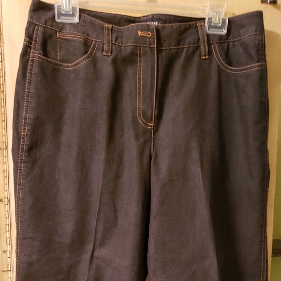 Larry Levine Pants - Larry Levine Black denim capri